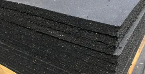 Red Barn Stall Mat- 5' x 7' x 3/4" - SummitRubber