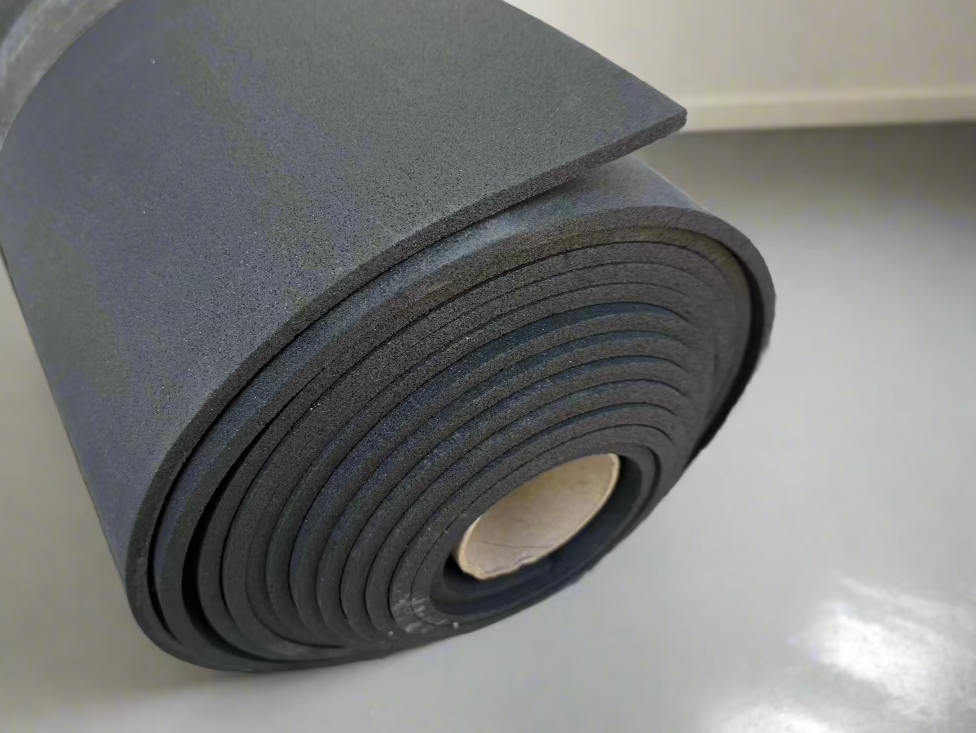Black VersaTREAD Rubber Roll 5' x 25' x 8mm - Canadian Made - IN STOCK - SummitRubber