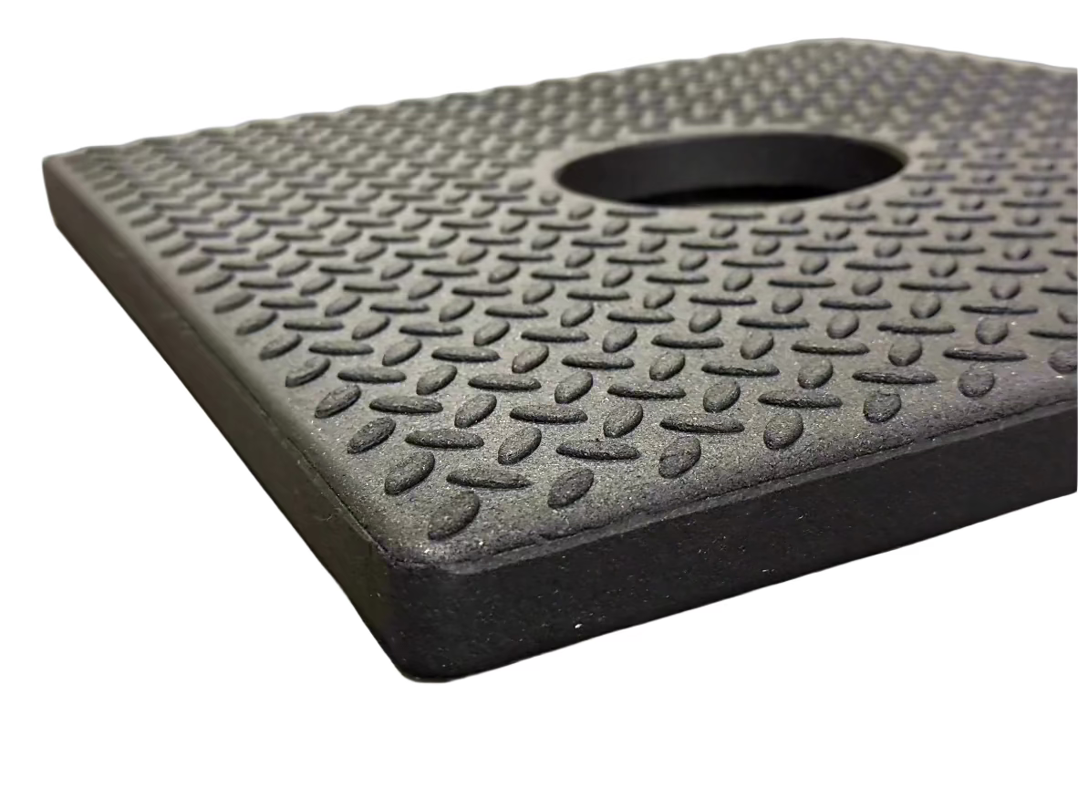 Vulcanized Rubber Delineator Base - SummitRubber