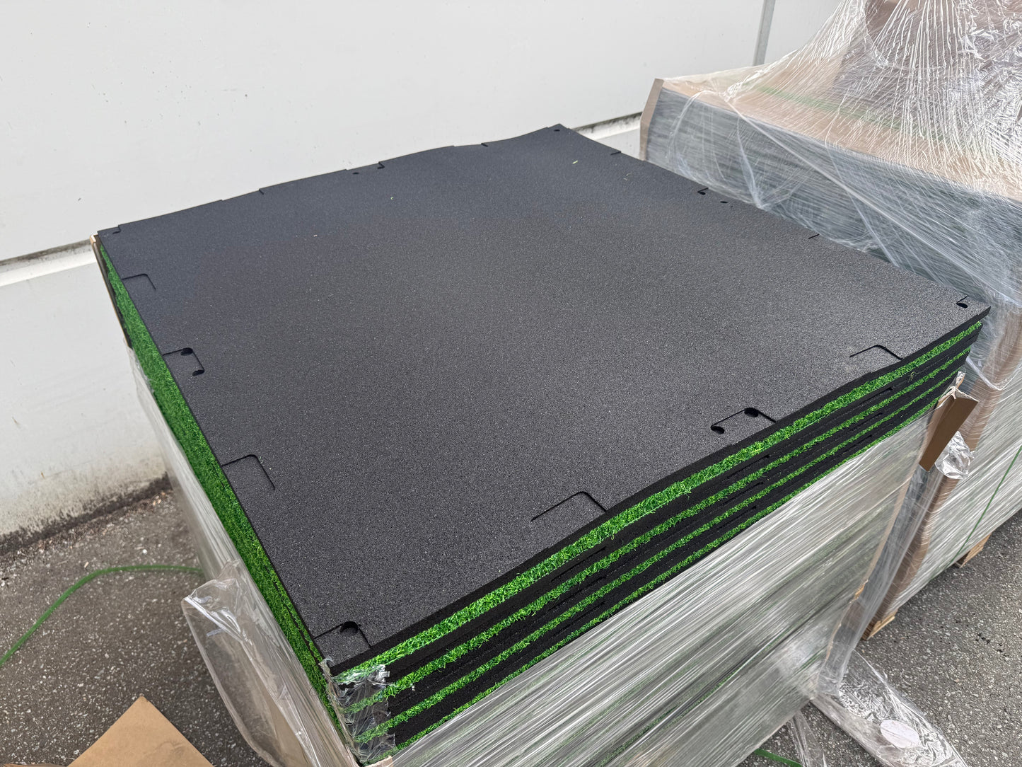 SR Elite Turf Tile - 1m x 1m x 20mm